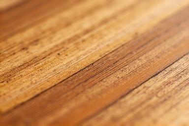 Dettaglio venatura legno teak per yacht